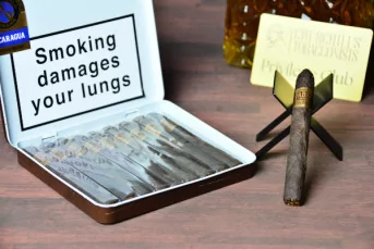 Drew Estate Tabak Especial Oscuro - Tin of 10