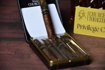 The Late hour Petit Panetela Tin of 5