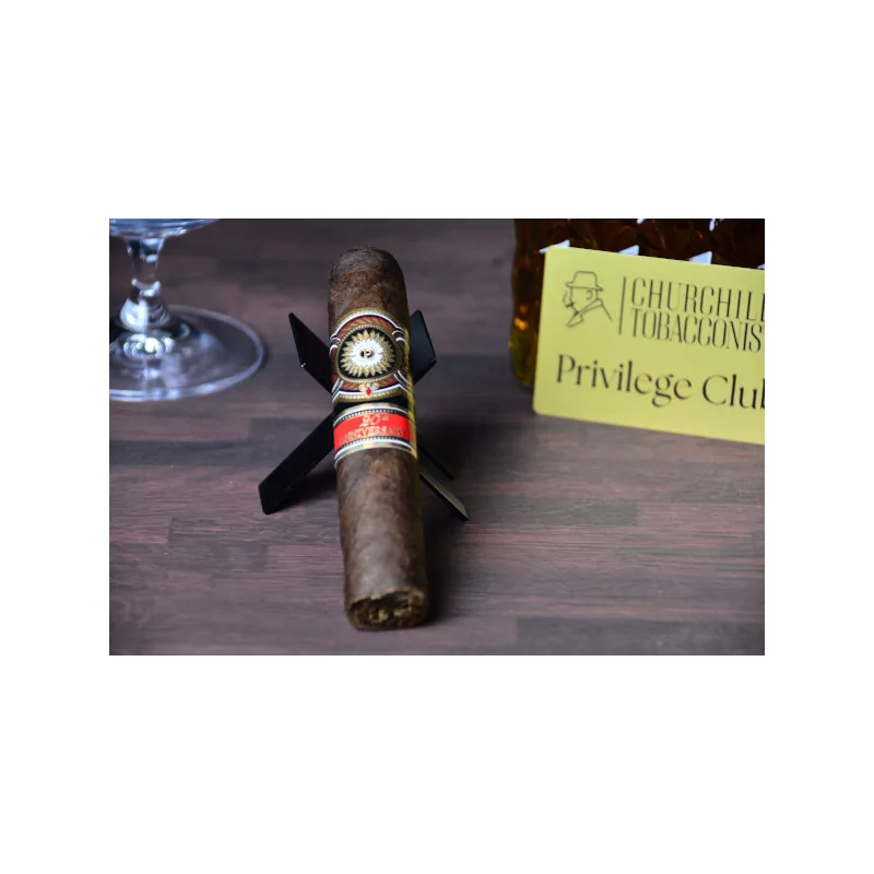 Perdomo 20th Anniversay Maduro Robusto Perdomo 20th Anniversay Maduro Robusto