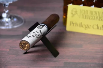 Alec Bradley Black market Toro