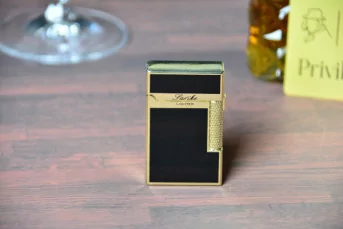 Luxury dual flame lighter