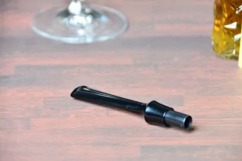 Straight 9mm rounded saddle mouthpiece sloped