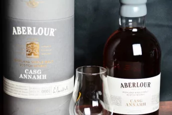 Aberlour single malt whisky: batch 001: 70cl