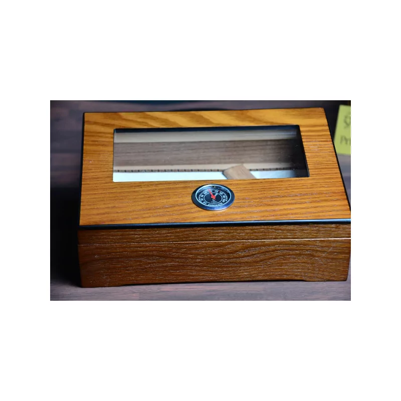 Elm Humidor with glass top Elm Humidor with glass top