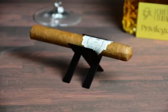 Gurkha Revenant Conneticut Single Cigar