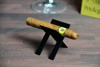 Trinidad Reyes Single Cigar