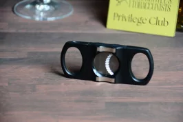 Mantis Cigarmaster cutter black