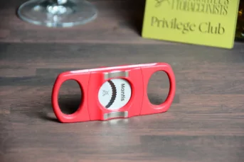 Mantis Cigarmaster cutter Ferrari red