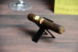 Brick House Robusto Double Maduro (Black)