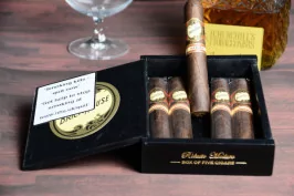 Brick House Robusto Double Maduro (Black)