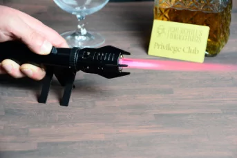 Injet flame lighter (Lightsaber red flame)