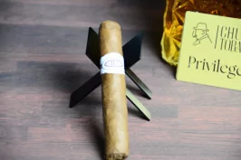 Jose L Piedra Petit Cazadores single cigar