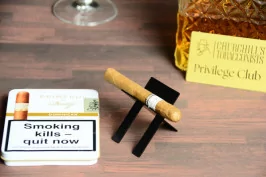 Primeros Dominican by Davidoff tin