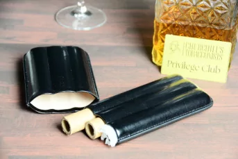 3 finger cigar case black leather