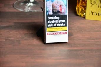 Romeo Y Julieta Mini Cuban Cigarillos Pack of 20