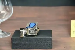 Honest brushed chrome blue 4 jet lighter