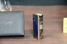 Honest brushed chrome blue 4 jet lighter