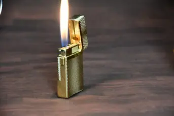 Luxury dual flame lighter gun metal