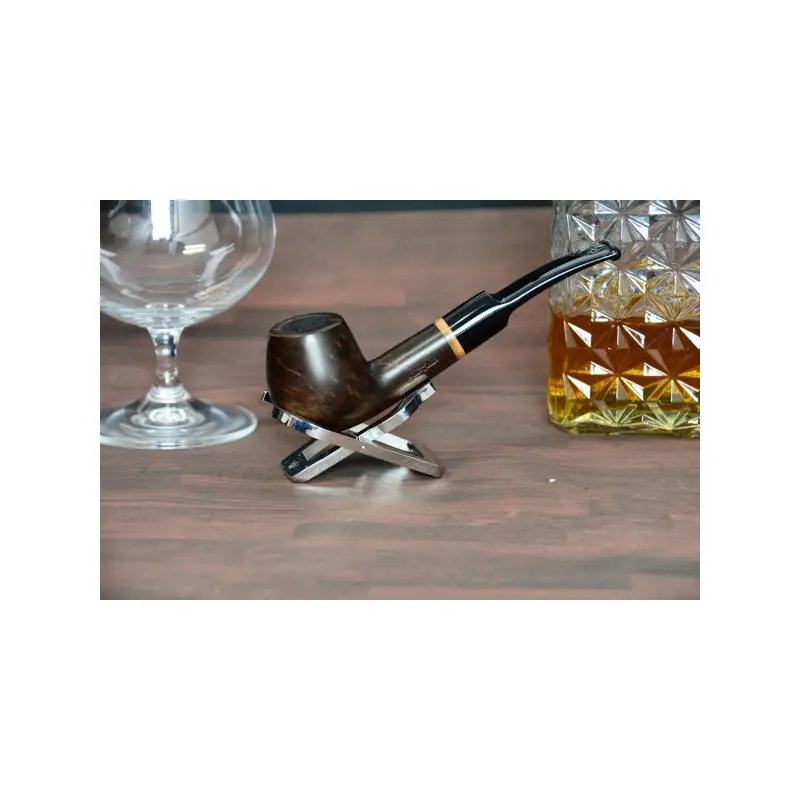 Jean Claude Slightly bent Apple Briar pipe