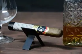 Las Villas By the book Toro (Rated 92 By cigar Journal)