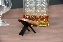 Zino half corona Honduras Pre-cut single