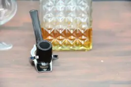 Churchill's Classic black sand blasted pipe (Briar)