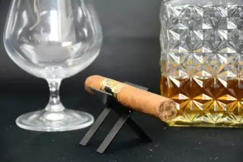K by Karen Ixtelli Robusto