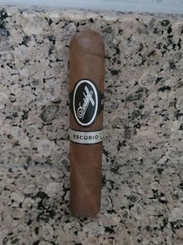 Davidoff Escurio Robusto Single Cigar