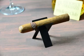 Rafael Gonzalez Coronas de Lonsdales Cigar – Single